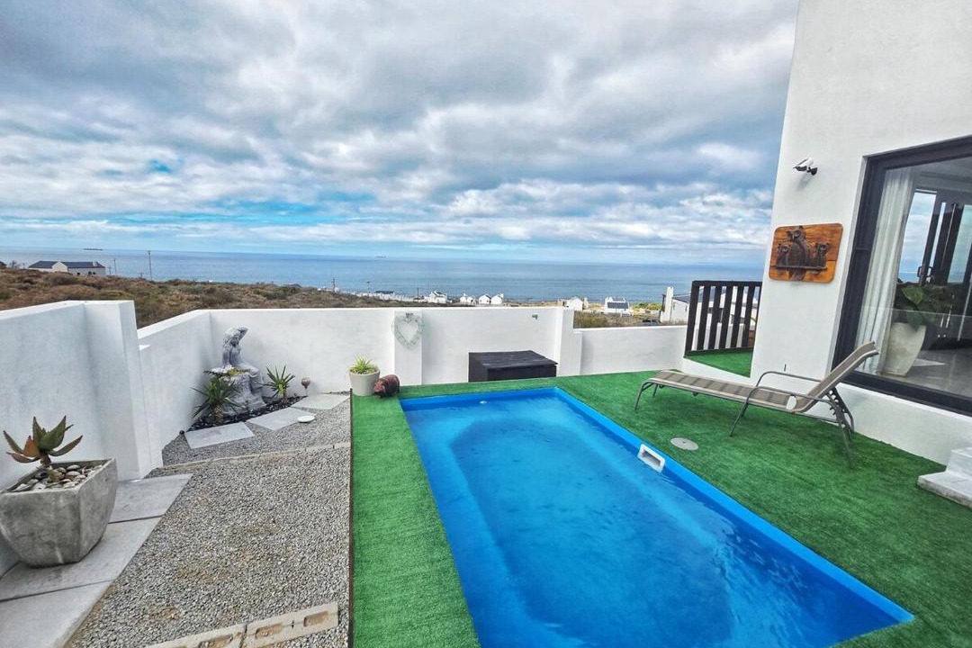 Photo of Patio Balcony in St. Helena Bay