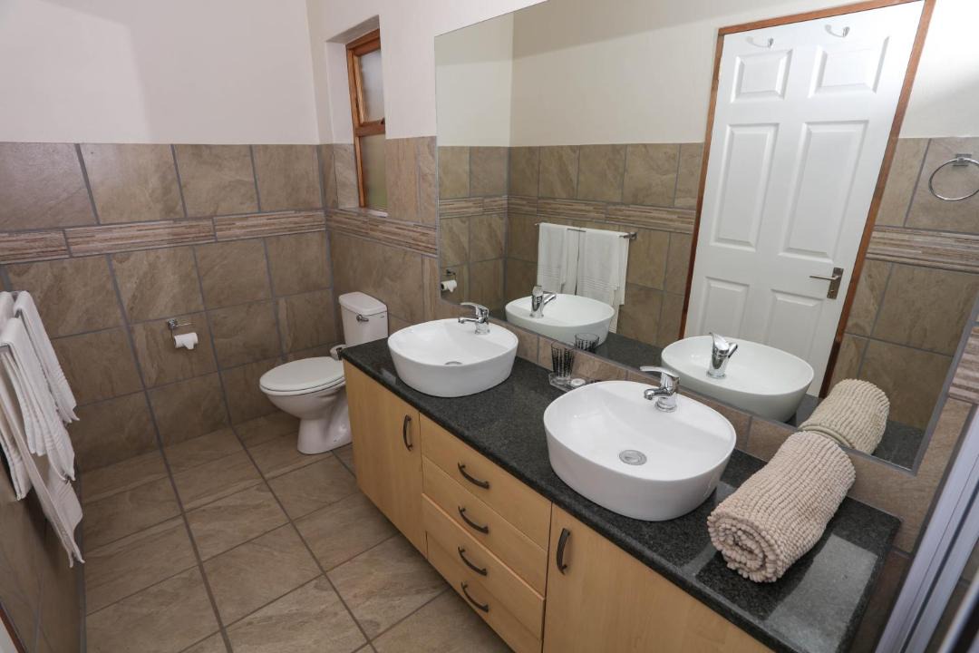 Photo of Bathroom in uMngeni