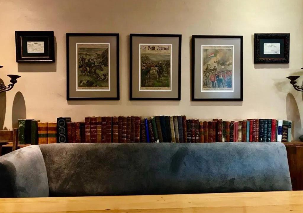 Photo of Livingroom in Bedford