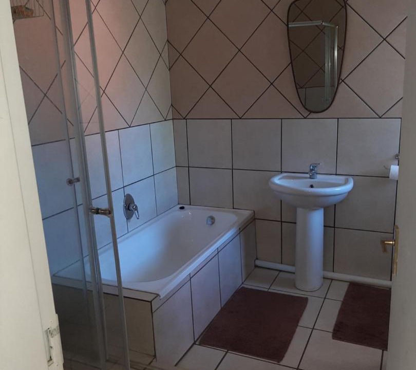 Photo of Bathroom in Moreleta Park