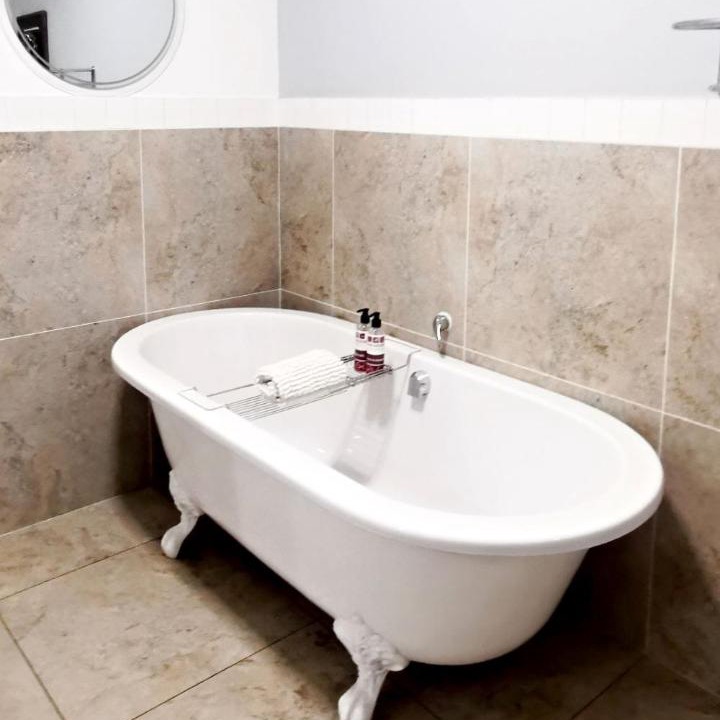 Photo of Bathroom in Emalahleni