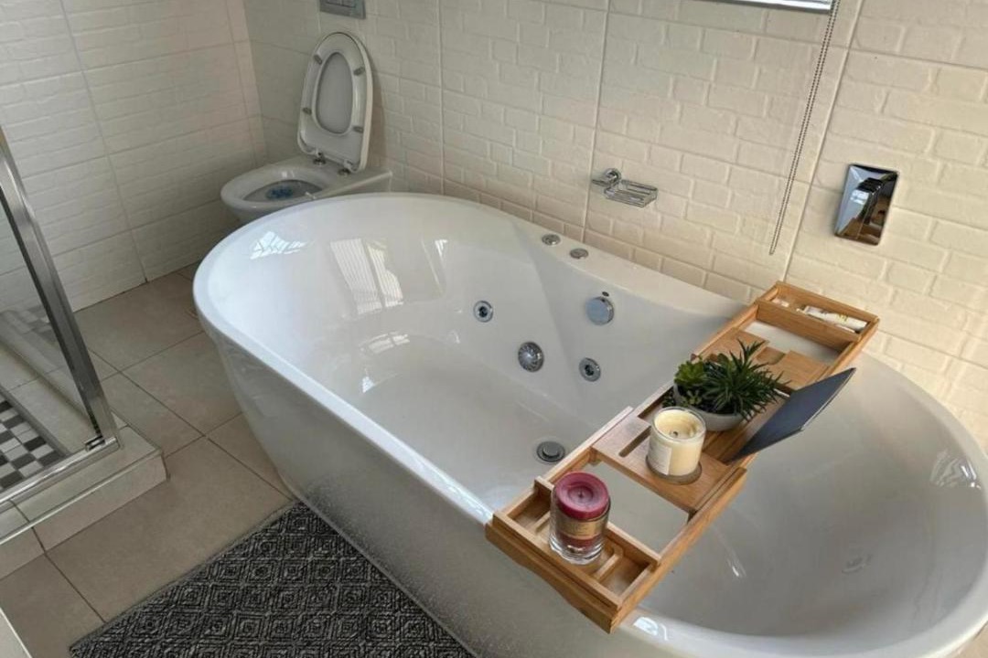 Photo of Bathroom in Pyramid