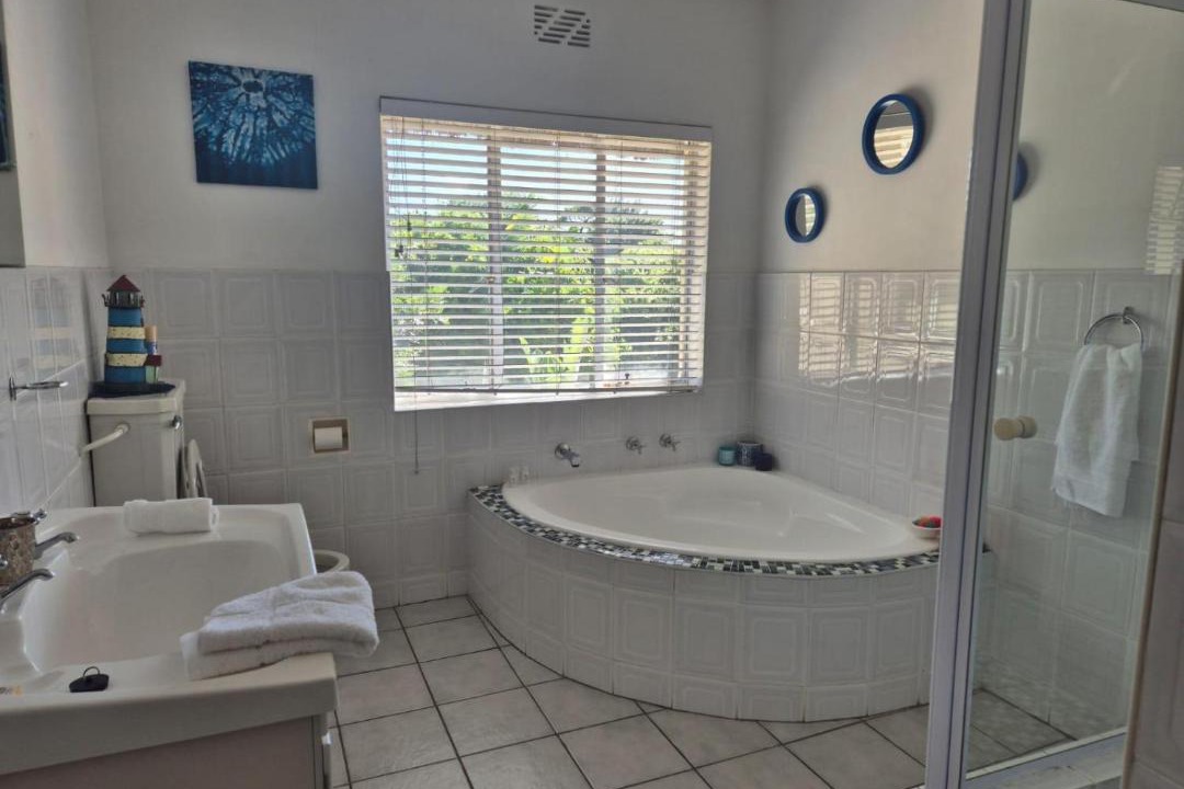 Photo of Bathroom in Pinelands