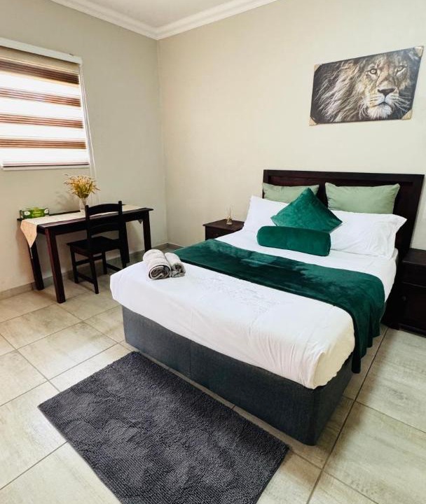 Photo of Bedroom in Groot Drakenstein