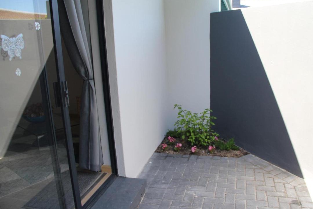 Photo of Patio Balcony in Bergvliet