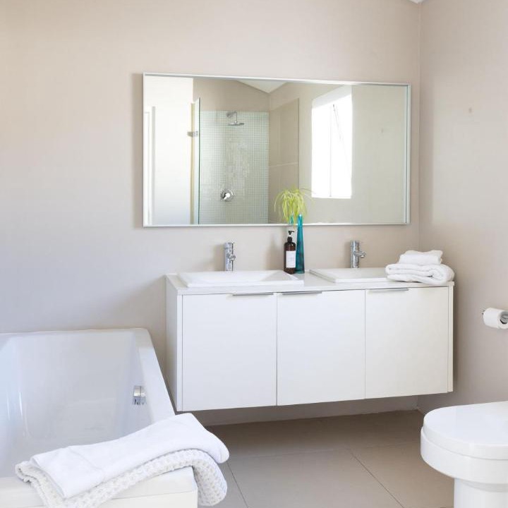 Photo of Bathroom in Shelley Point