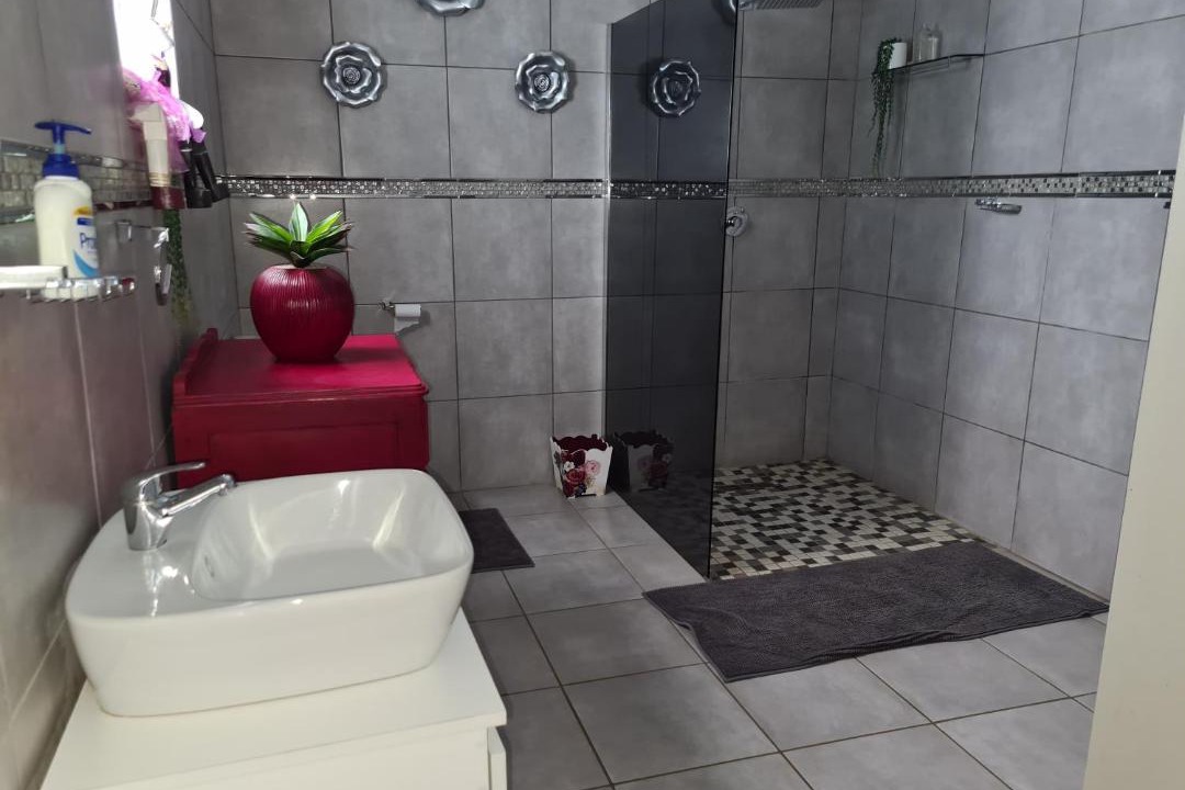 Photo of Bathroom in Brakpan