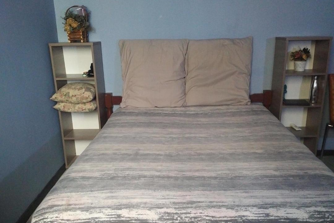 Photo of Bedroom in Braamfontein
