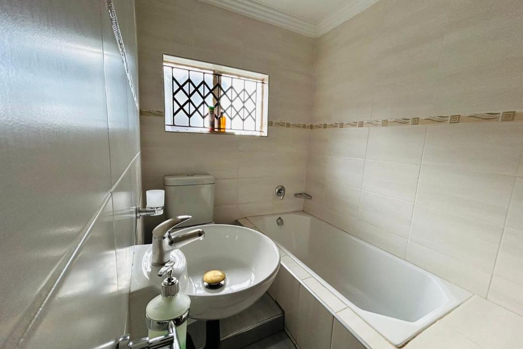 Photo of Bathroom in Thohoyandou