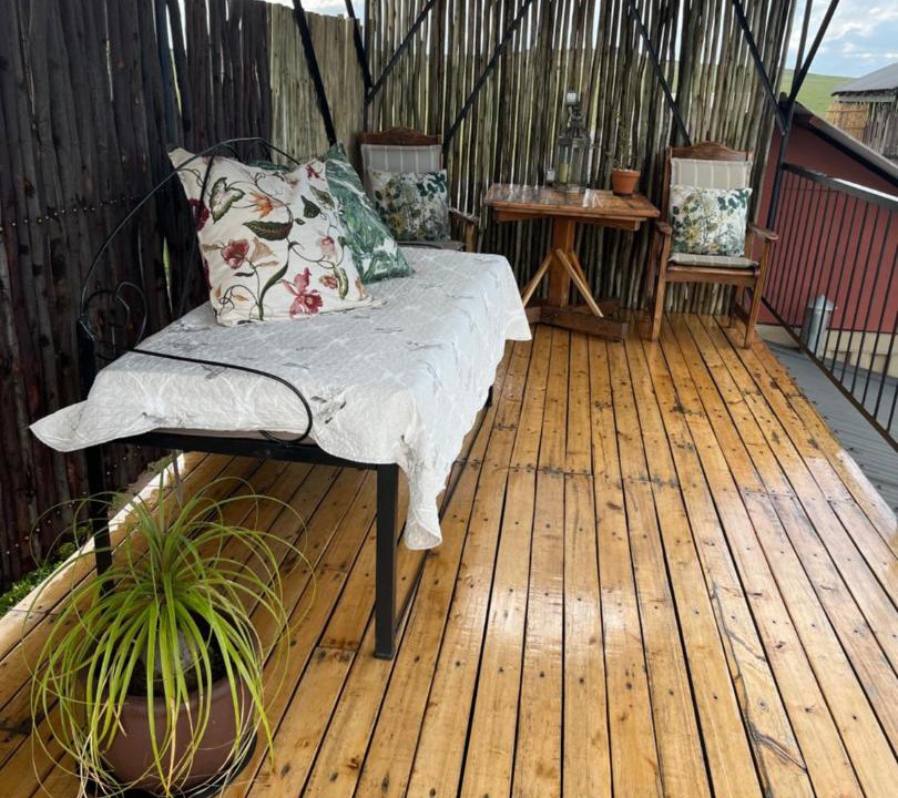 Photo of Patio Balcony in Madeteleli