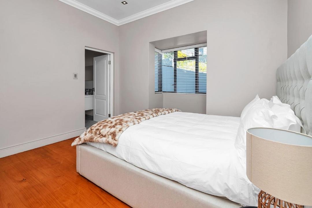 Photo of Bedroom in Sea Point