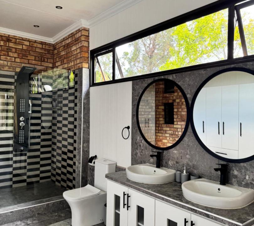 Photo of Bathroom in Magaliesberg