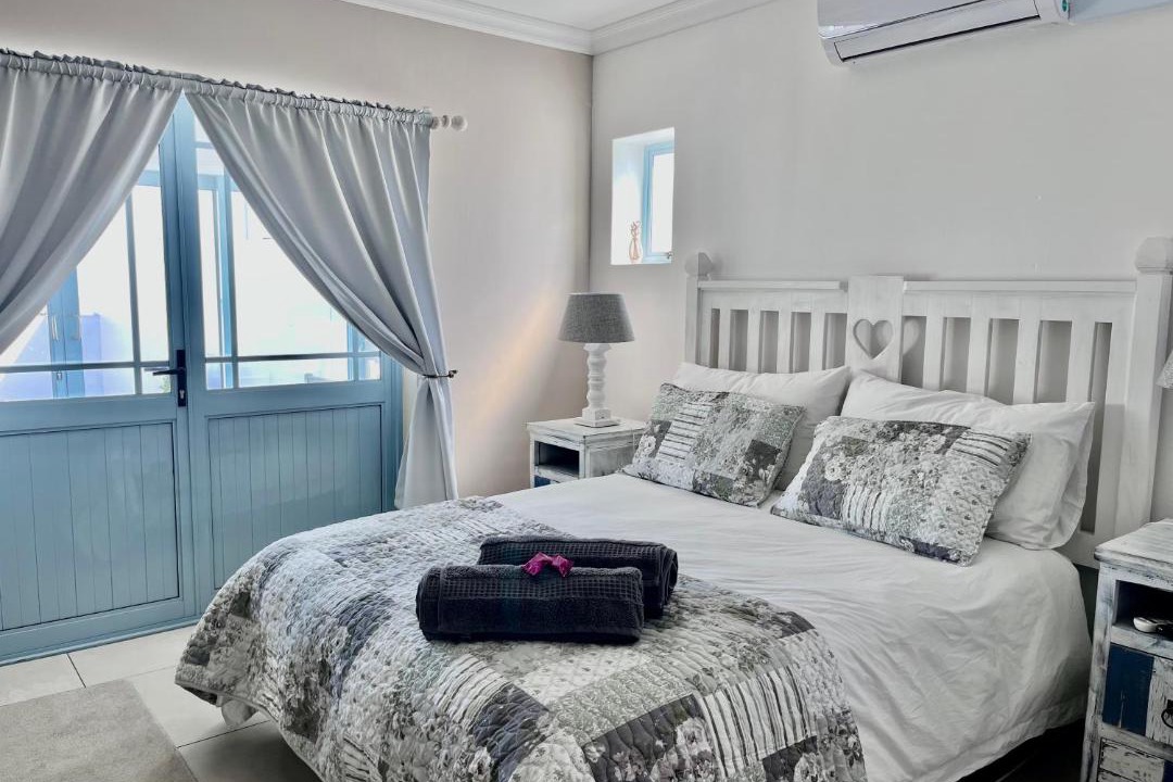 Photo of Bedroom in Calypso Beach