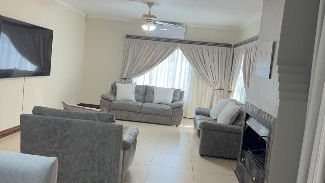 Photo of Livingroom in Nelspruit