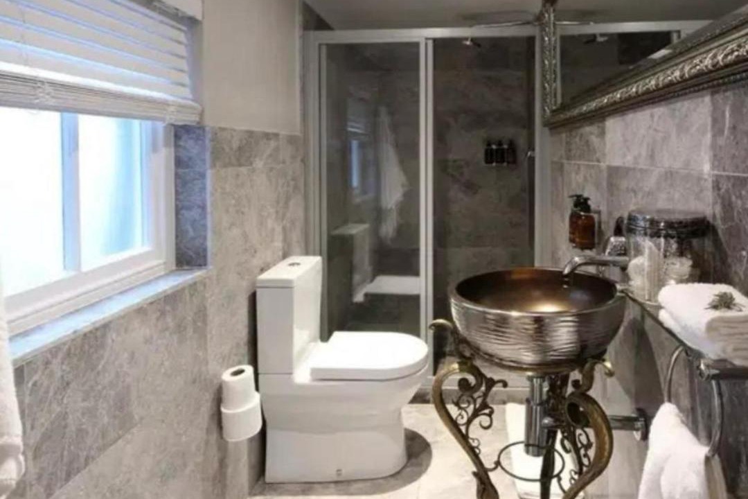 Photo of Bathroom in Eastcliff