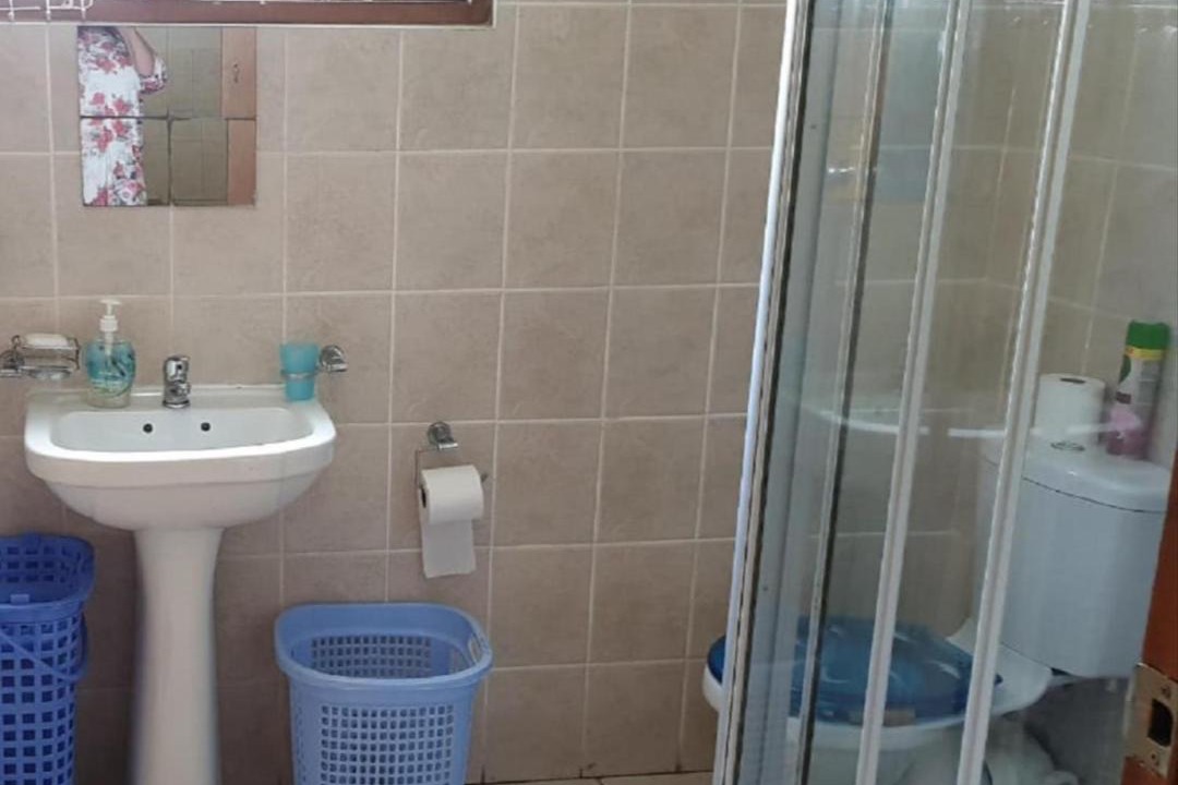 Photo of Bathroom in Bluff
