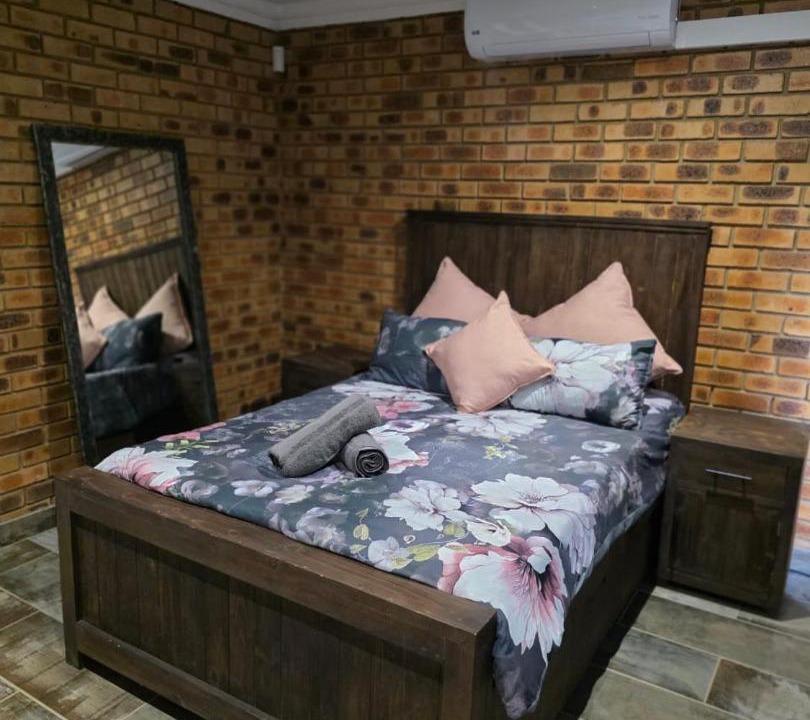 Photo of Bedroom in Hartbeespoort