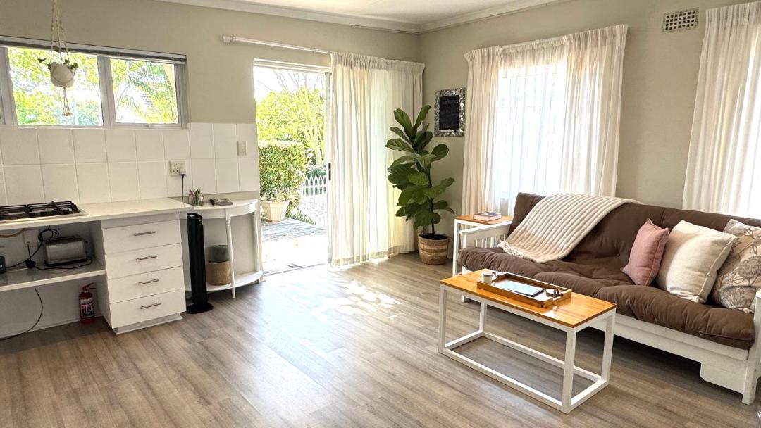Photo of Livingroom in Hunter's Home