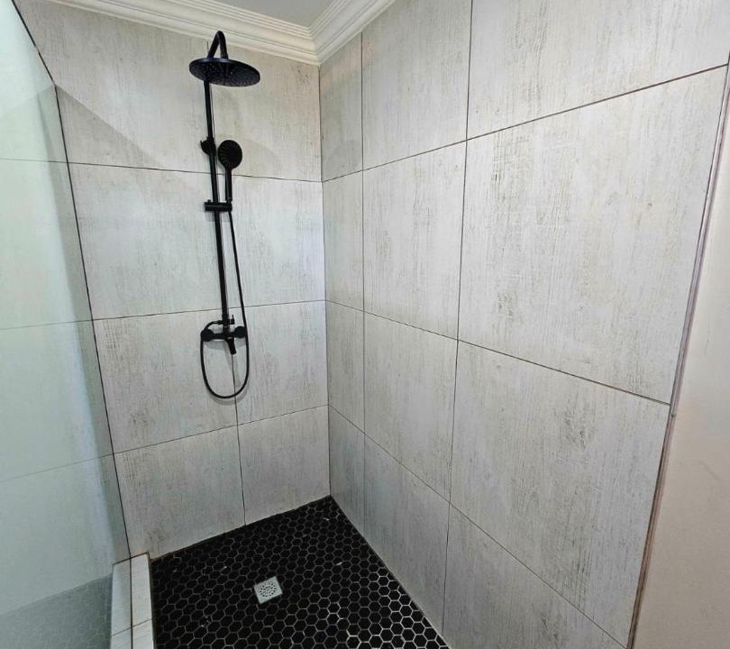 Photo of Bathroom in Parys
