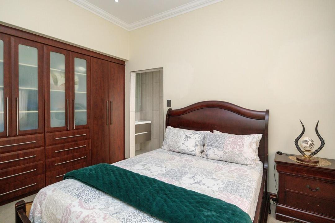 Photo of Bedroom in Hartbeespoort