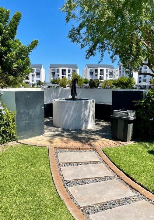 Photo of Others in Bloubergstrand
