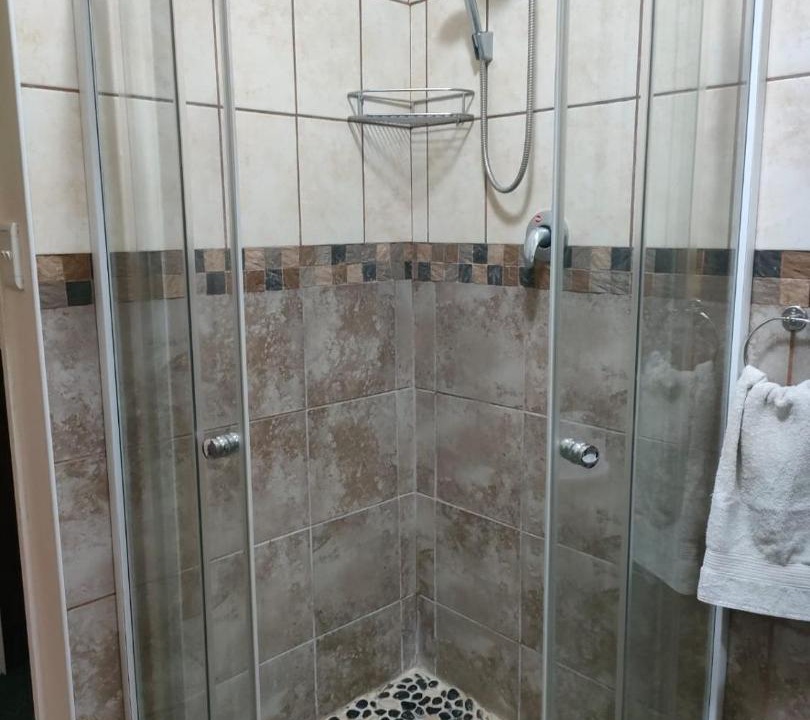 Photo of Bathroom in Springbok