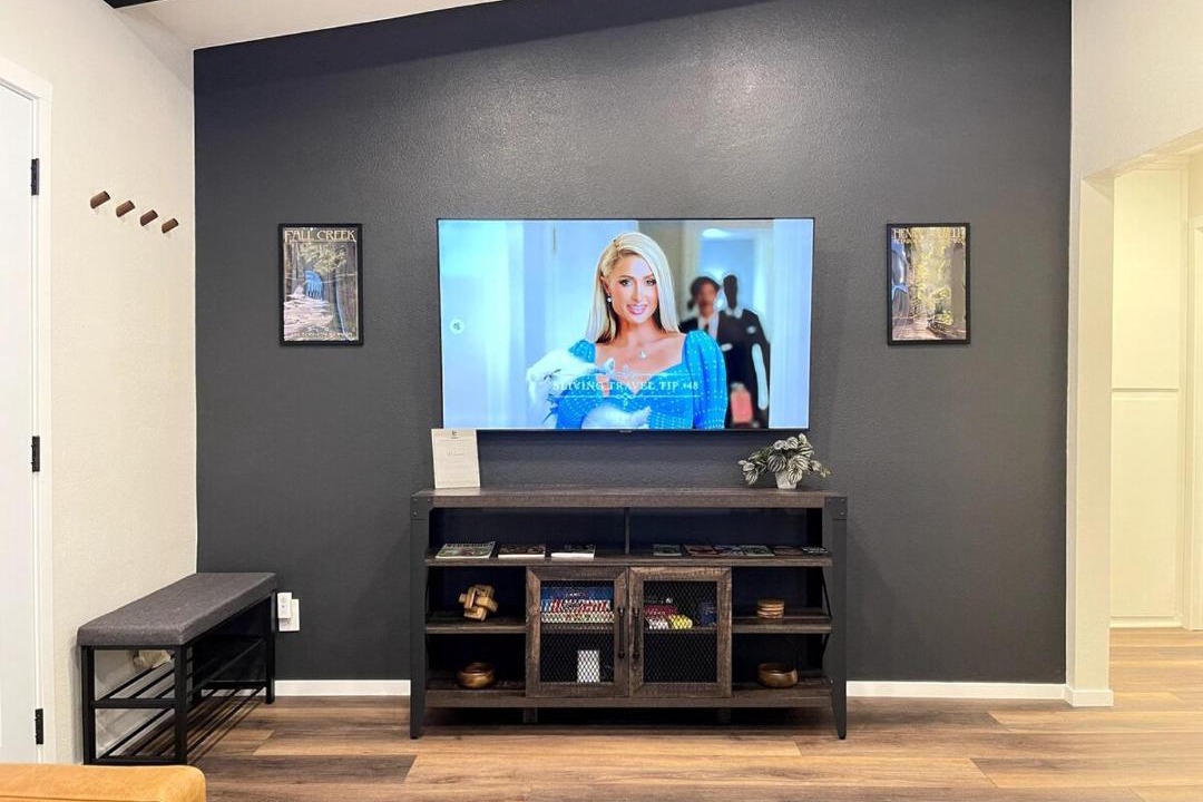Photo of Livingroom in Felton
