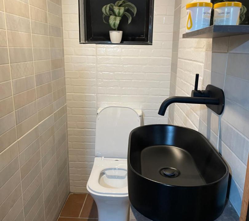 Photo of Bathroom in Baileys Muckleneuk