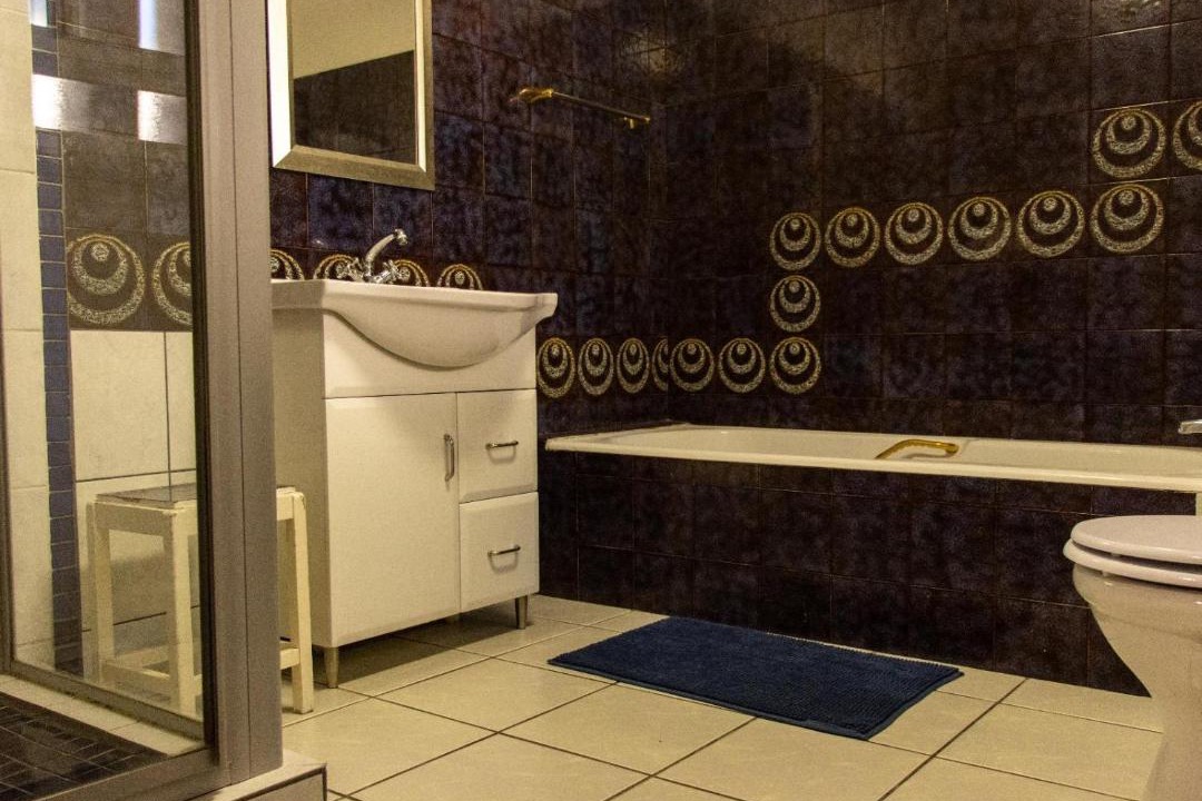Photo of Bathroom in Upington