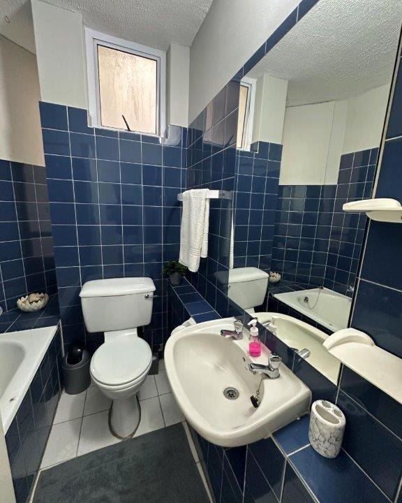 Photo of Bathroom in Selection Beach