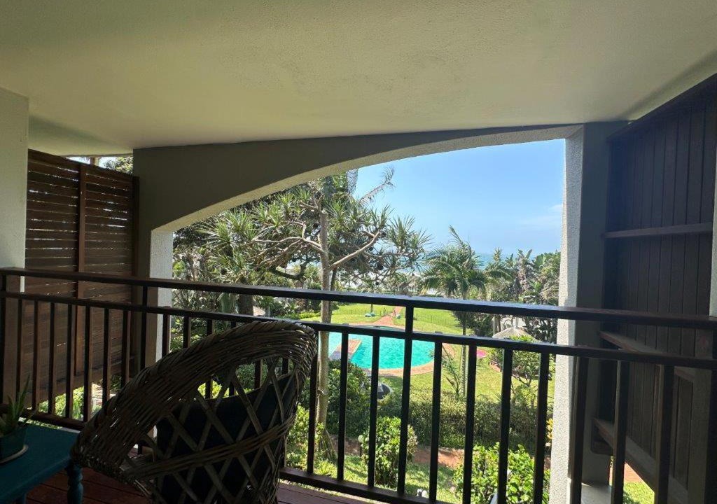 Photo of Patio Balcony in Selection Beach