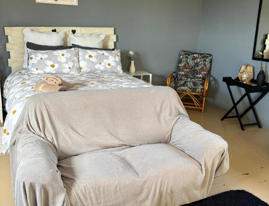 Photo of Bedroom in Oudtshoorn