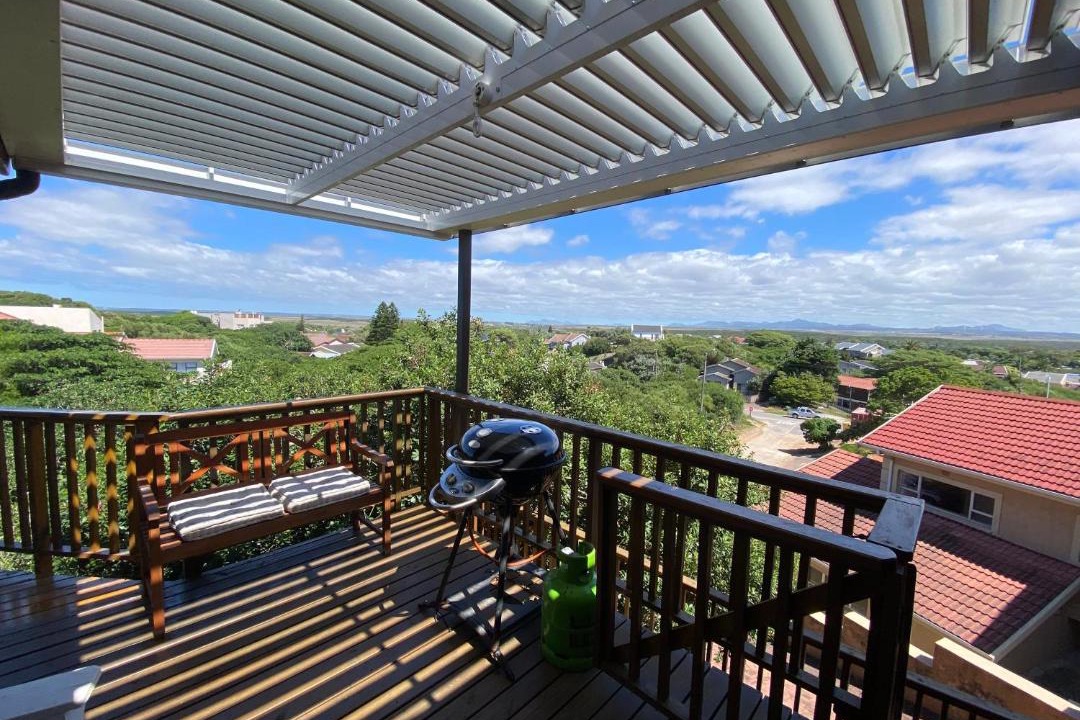 Photo of Patio Balcony in Paradise Beach