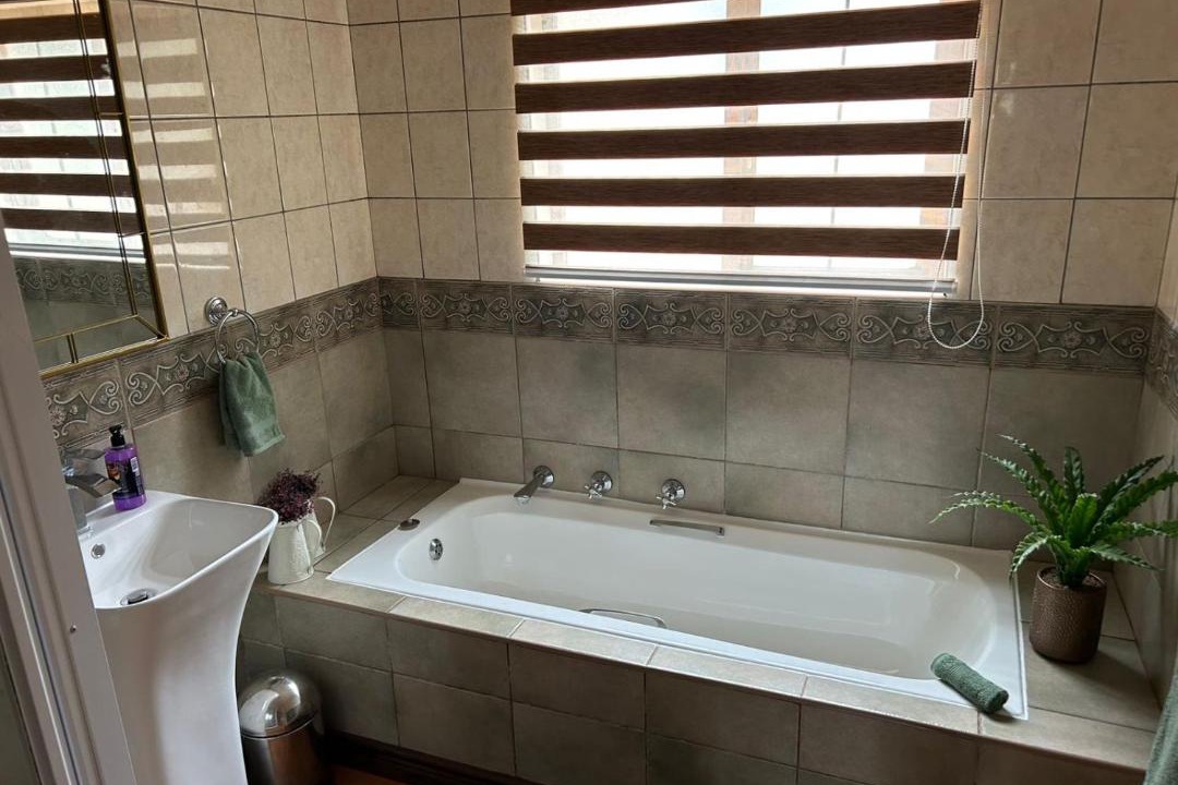 Photo of Bathroom in Moreleta Park