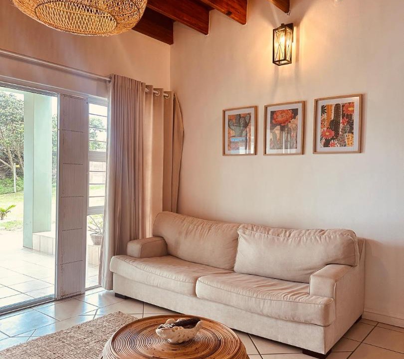Photo of Livingroom in Umzumbe