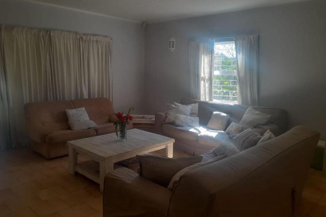 Photo of Livingroom in Emfuleni