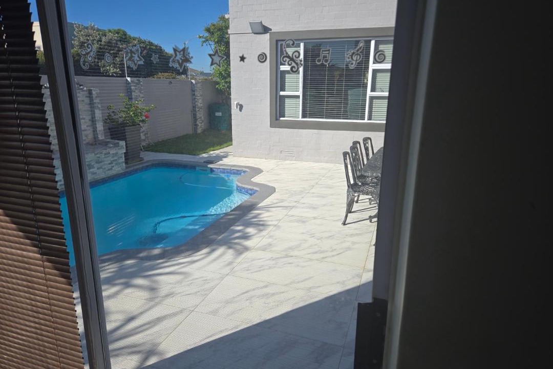 Photo of Patio Balcony in Sunset Beach