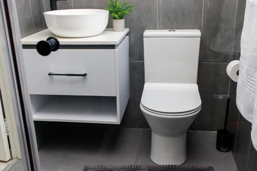 Photo of Bathroom in Greater Johannesburg Metropolitan Area