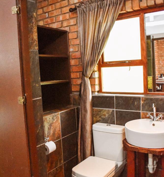 Photo of Bathroom in Komani