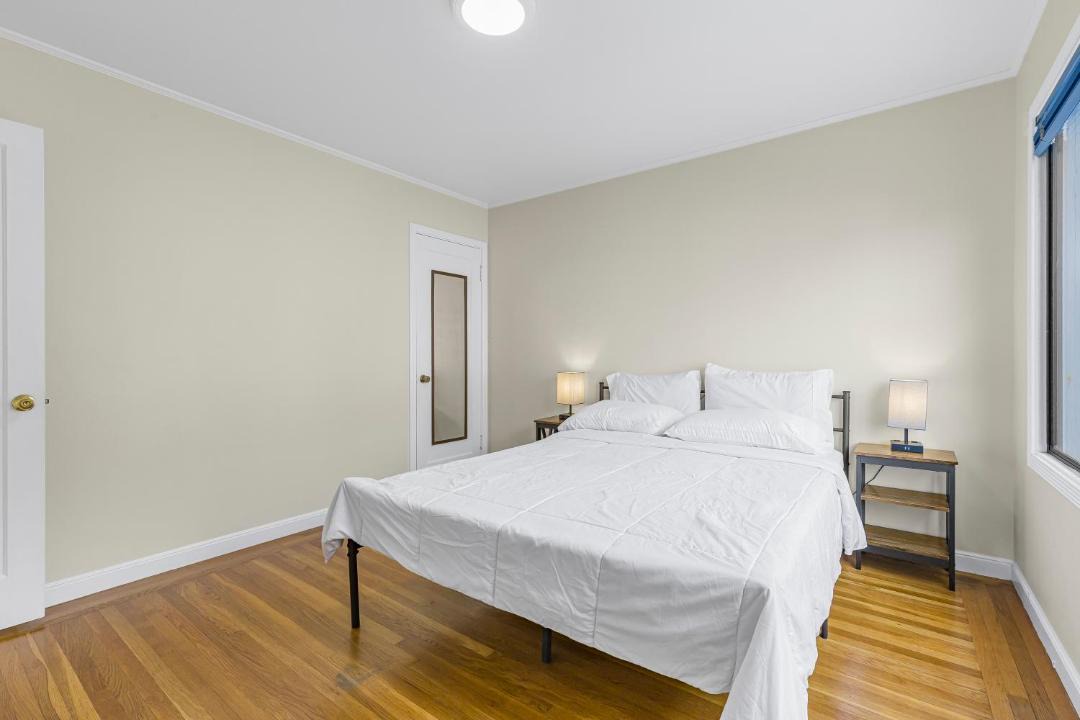 Photo of Bedroom in Daly City