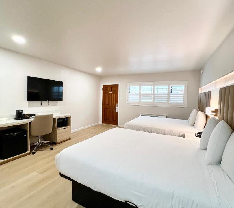 Photo of Bedroom in Polk Gulch
