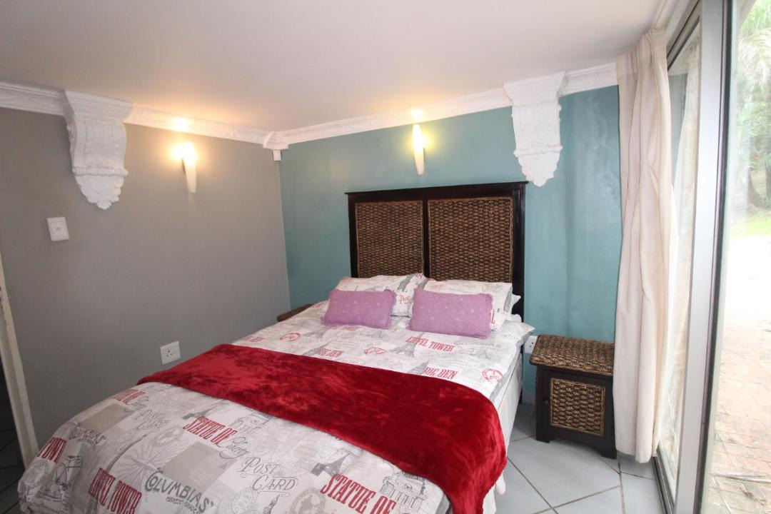 Photo of Bedroom in Margate Beach