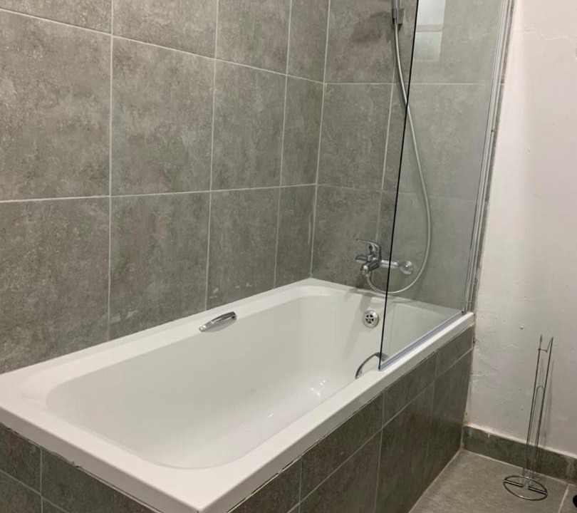 Photo of Bathroom in Fontainebleau