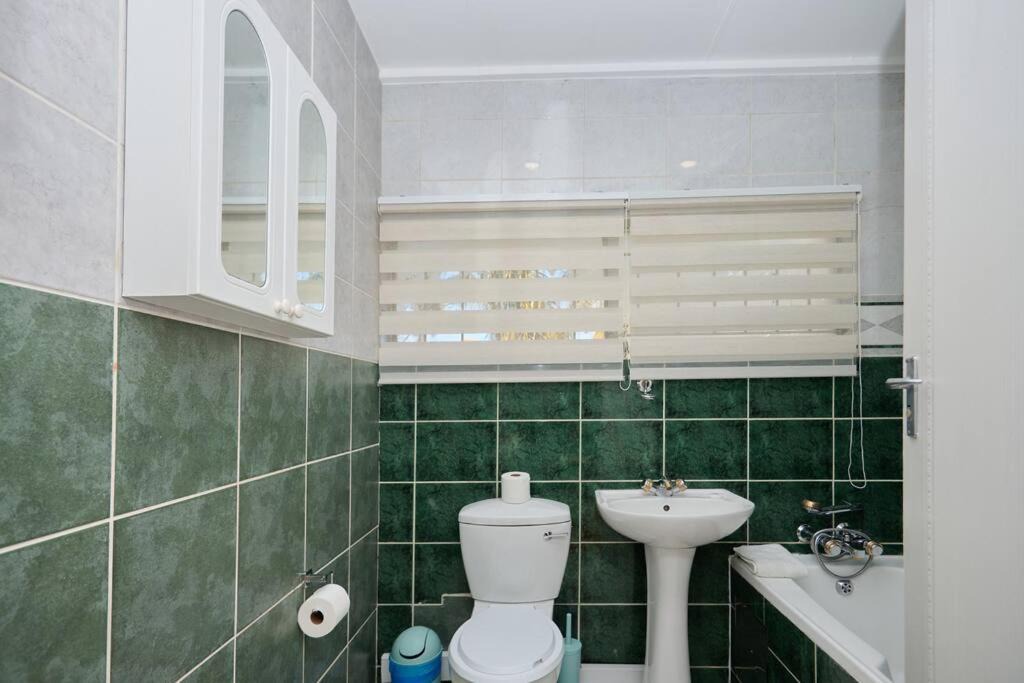 Photo of Bathroom in Waterkloof Glen