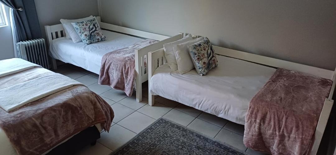 Photo of Bedroom in Oudtshoorn