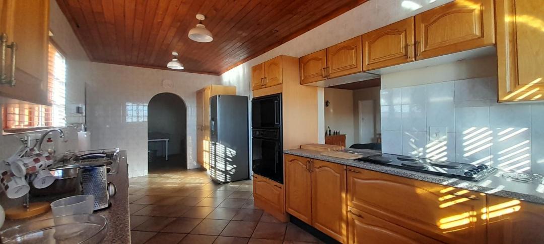 Photo of Kitchen in Elias Motsoaledi