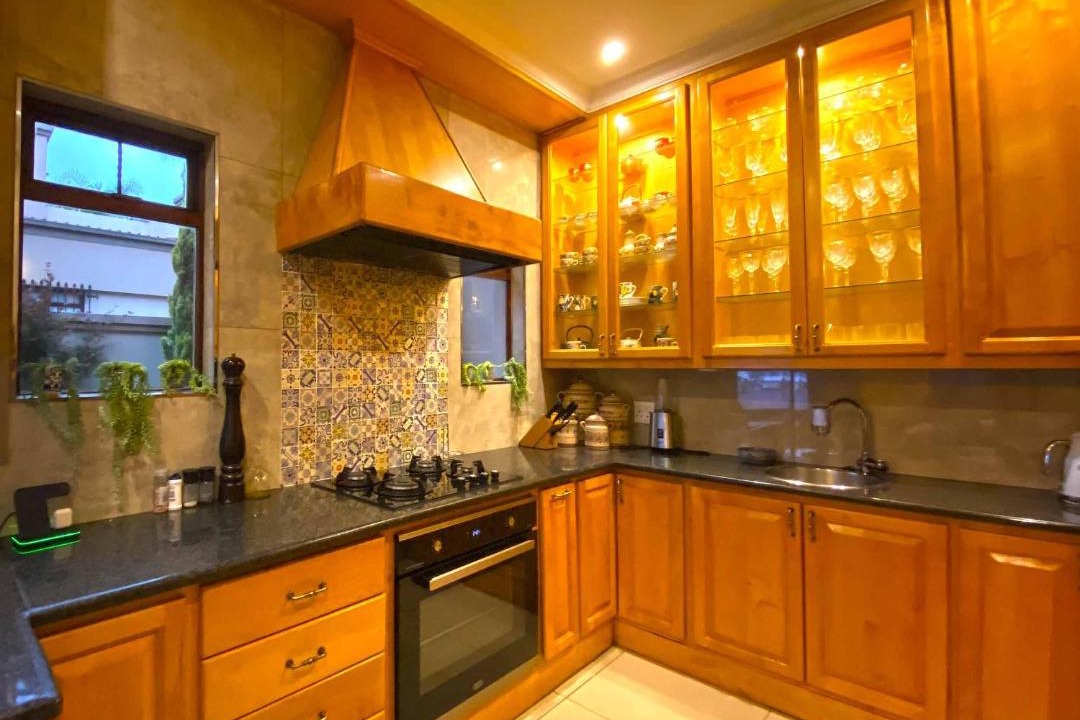 Photo of Kitchen in Faerie Glen