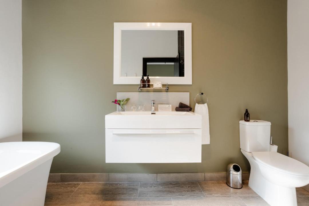 Photo of Bathroom in Simondium