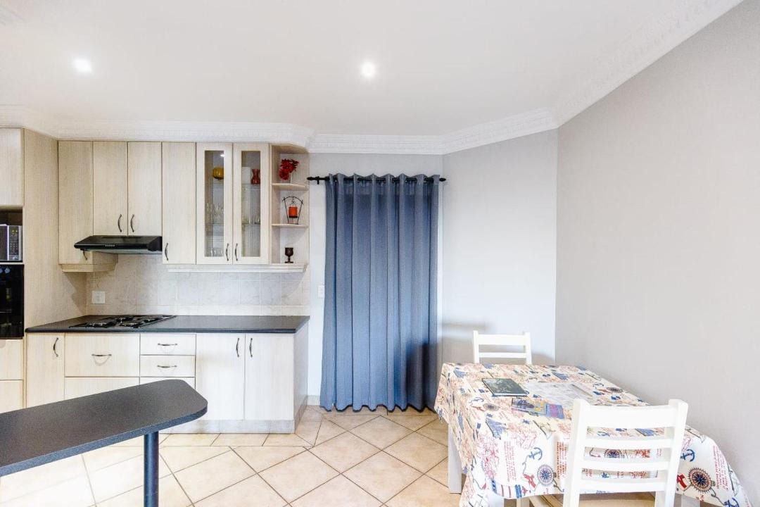 Photo of Kitchen in Umtentweni