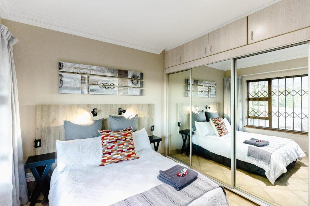 Photo of Bedroom in Umtentweni